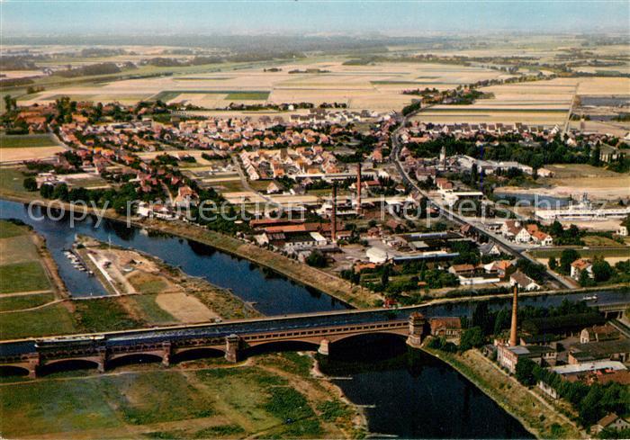 Minden  Westfalen Weser ueberfuehrung des Mittellandkanals ueber die Weser