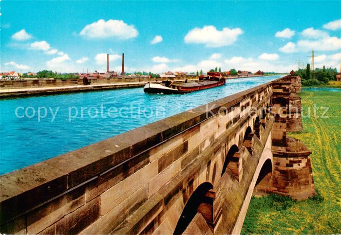 Minden  Westfalen Weser ueberfuehrung des Mittellandkanals ueber die Weser