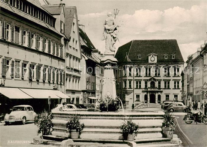Kaufbeuren Rathaus mit Brunnen