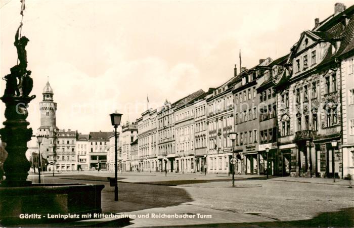 Goerlitz  Sachsen Leninplatz mit Ritterbrunnen und Reichenbacher Turm
