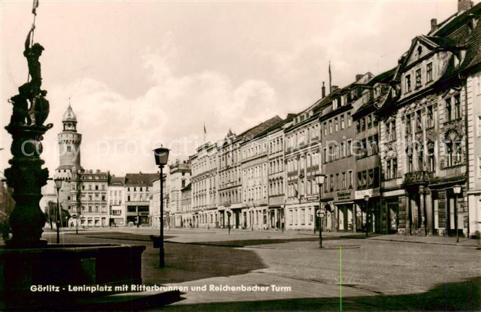 Goerlitz  Sachsen Leninplatz mit Ritterbrunnen und Reichenbacher Turm