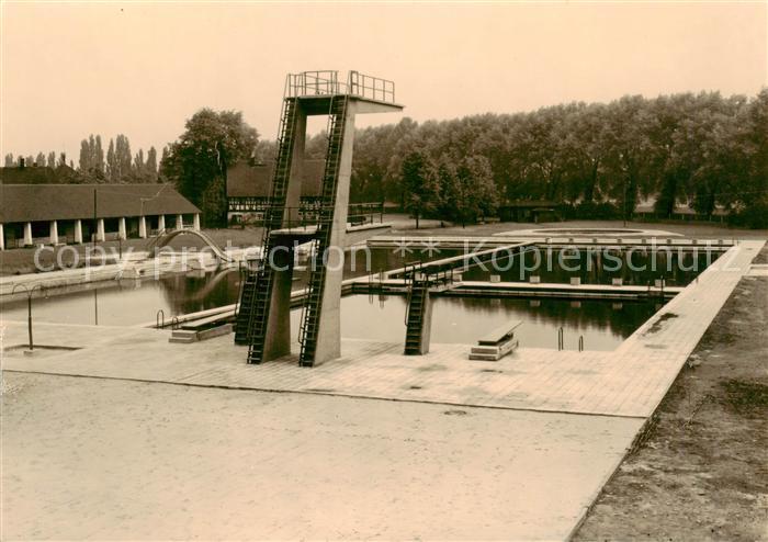 Zwickau  Sachsen Freibad Sprungturm
