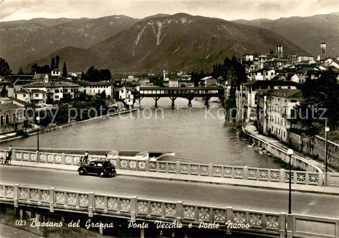 Bassano del Grappa IT Ponte Vecchio e Ponte Nuovo