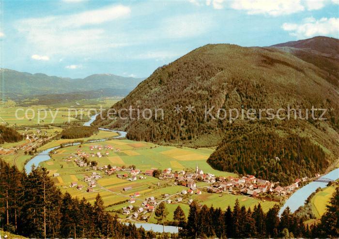 Sachsenburg Kaernten Fliegeraufnahme mit Drauschleife