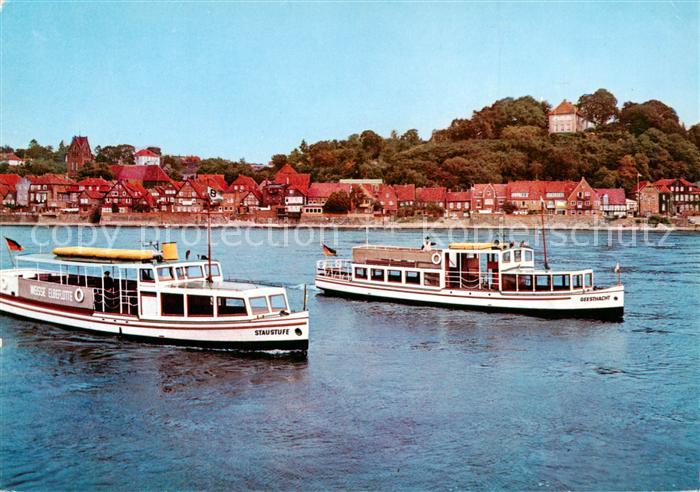 Lauenburg Elbe Weisse Elbeflotte auf der Elbe