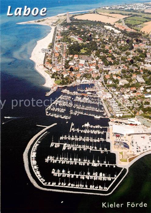 Laboe Kieler Foerde Fliegeraufnahme mit Marine Ehrenmal