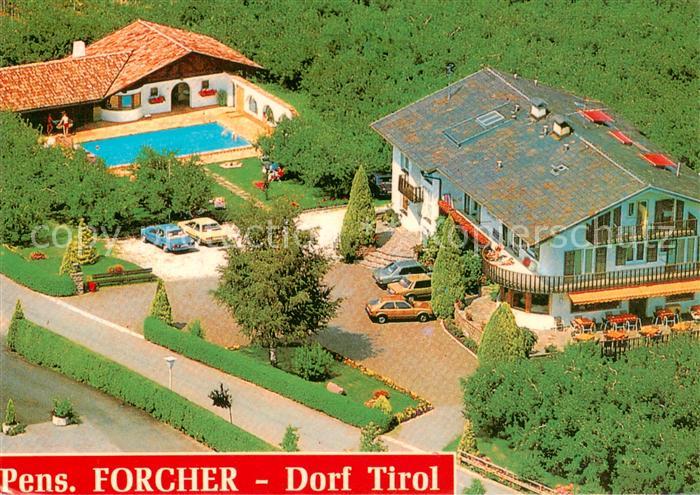 Dorf-Tirol Suedtirol IT Pension Forcher Fliegeraufnahme