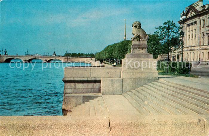 Leningrad St Petersburg RU Fluss Neva Peterskaja Damm