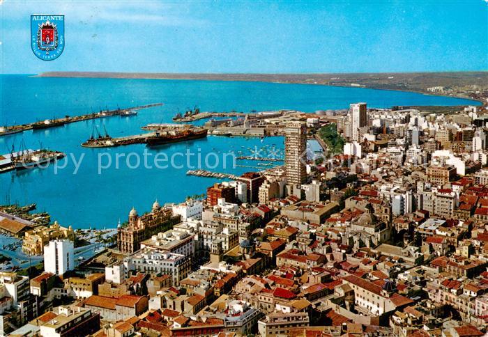 Alicante Vista parcial y puerto vista aérea
