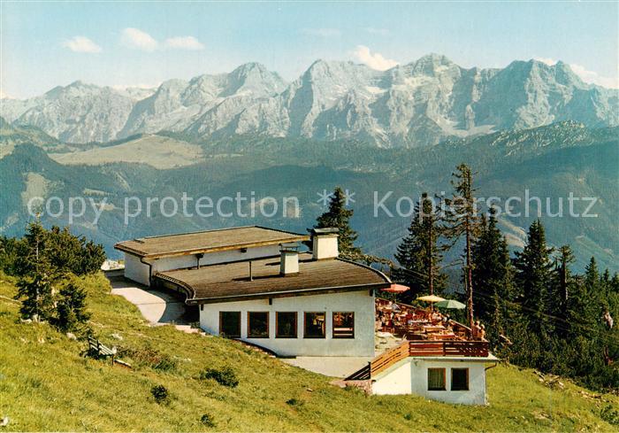 Lofer AT Bergstation Duernbachhornbahn mit Loferer Steinberge
