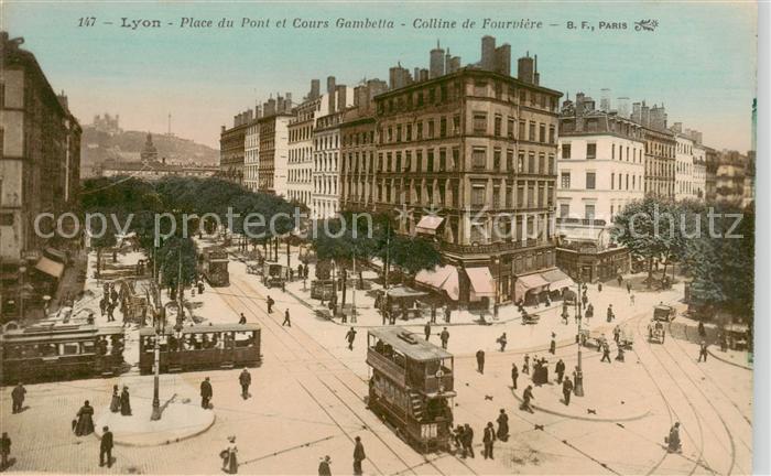 Lyon 69 Rhone Place du Pont et Cours Gambetta Colline de Fourviere
