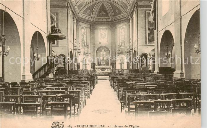 Fontainebleau 77 Seine et Marne Interieur de l'Eglise