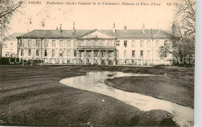 Tours 37 Prefecture Pelouse et Piece d Eau