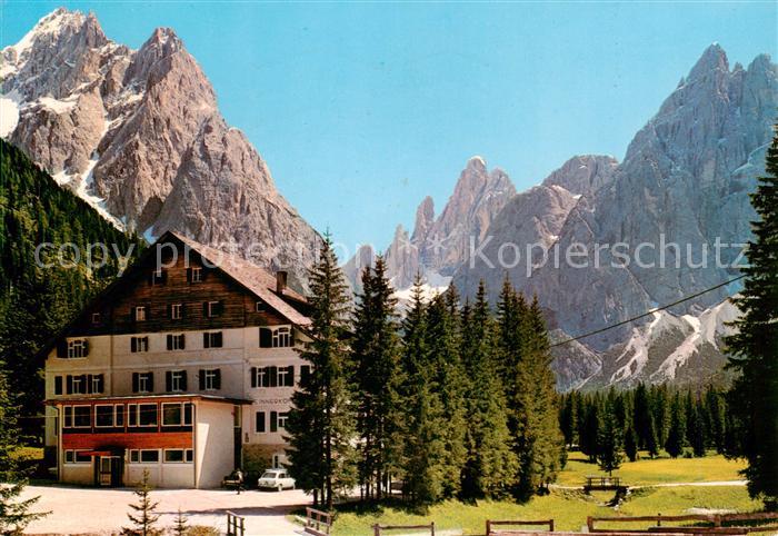 Sexten Sesto Suedtirol IT Hotel Dolomitenhof Fischleinbode