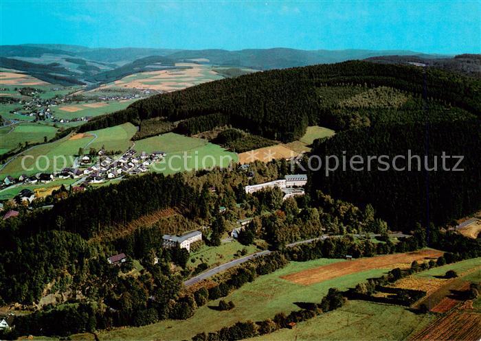 Bad Berleburg im Wittgensteiner Berg und Waldland Fliegeraufnahme