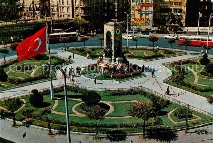 Istanbul Constantinopel TK Taksim et le Monument de la Republique