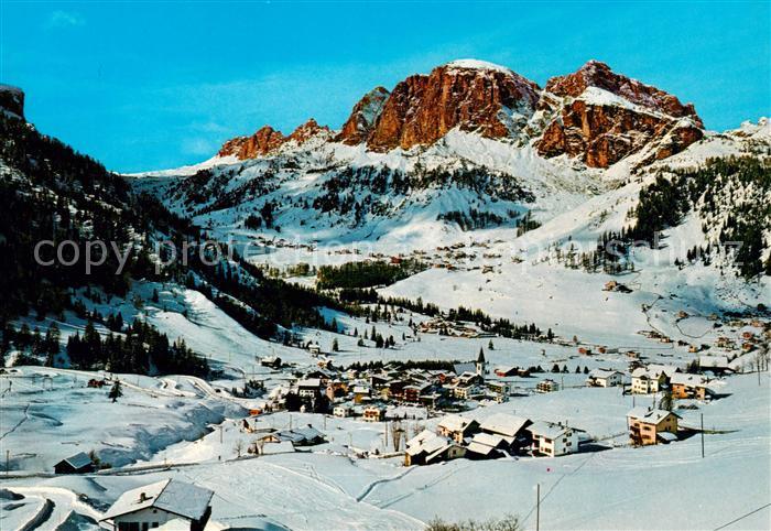 Corvara Pustertal Suedtirol IT Panorama Winterlandschaft