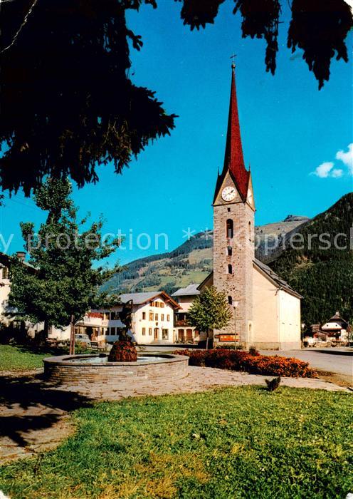Maishofen Dorfplatz mit Kirche