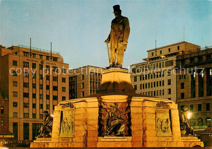 Pretoria Floodlit statue of Paul Kruger Church Square Monument Denkmal