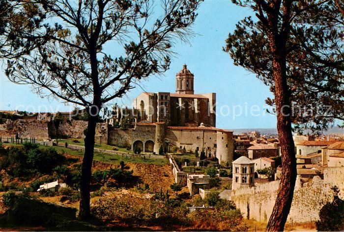 Gerona Costa Brava ES Paseo Arqueologico y la Catedral