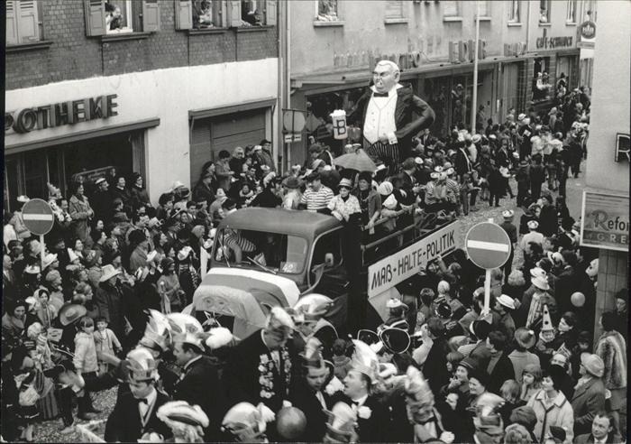 Neu-Isenburg Bahnhofstrasse Festzug