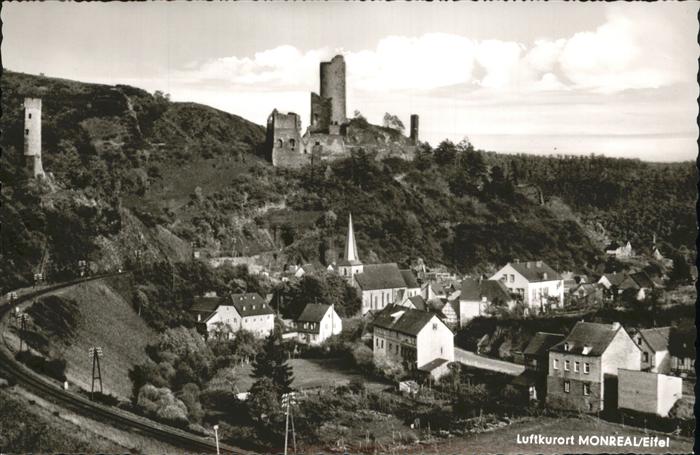 Monreal Eisenbahnstrecke Schienen Burg