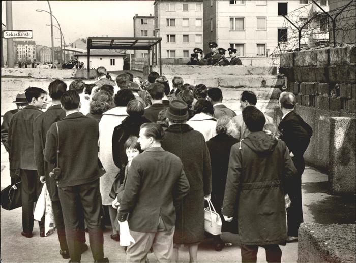 BERLIN  CITY Sektorenuebergang Heinrich-Heine-Strasse