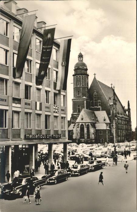 Leipzig Messehaus am Markt und Thomaskirche