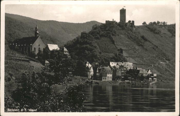 Beilstein Mosel Ortsansicht mit Burg Metternich