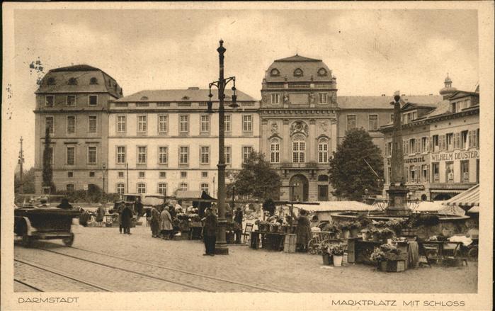 Darmstadt Marktplatz mit Schloss