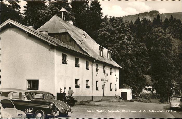 Zwiesel Niederbayern Zwieseler Waldhaus mit Gr Falkenstein