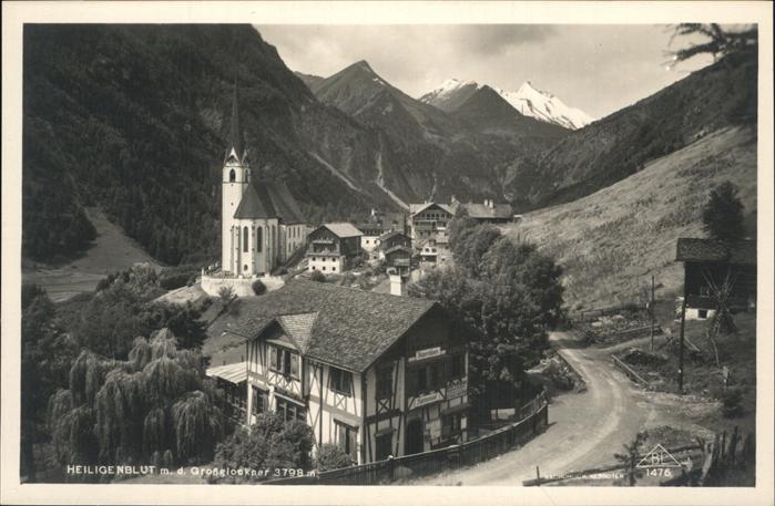 Heiligenblut Kaernten Teilansicht Grossglockner Hohe Tauern
