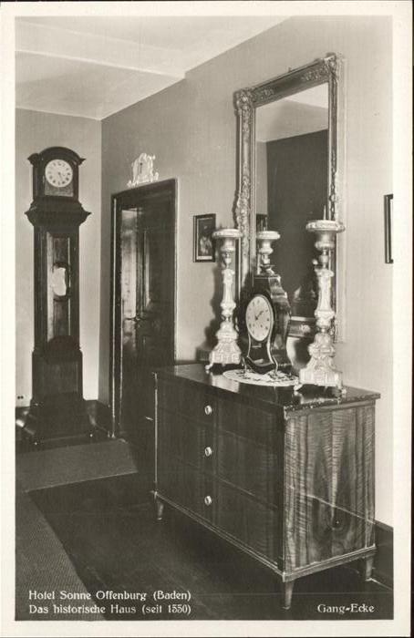 Offenburg Hotel Sonne Das historische Haus Gang_E