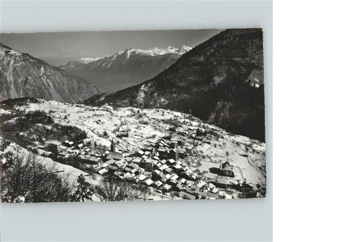 Salvan La Pierre a voir et le Mt. Fort