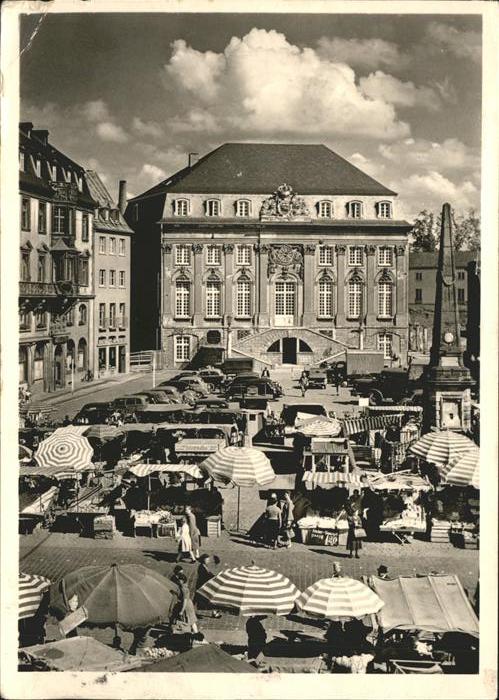 Bonn Rhein Marktplatz mit Rathaus