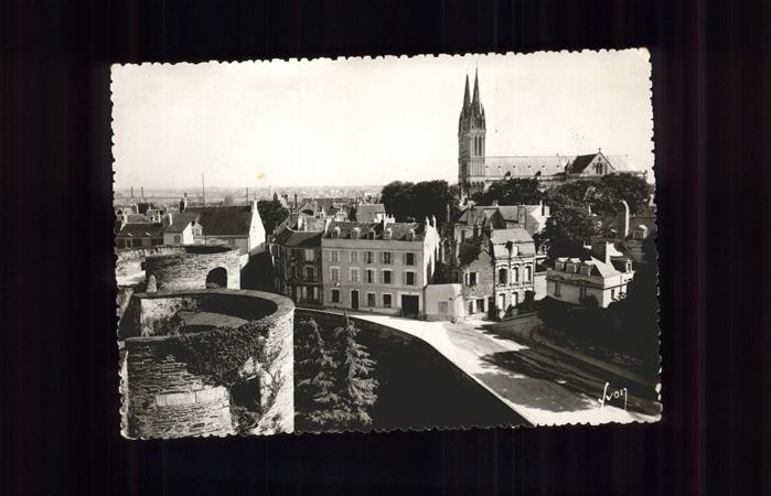 Angers Cathedrale vue du chateau