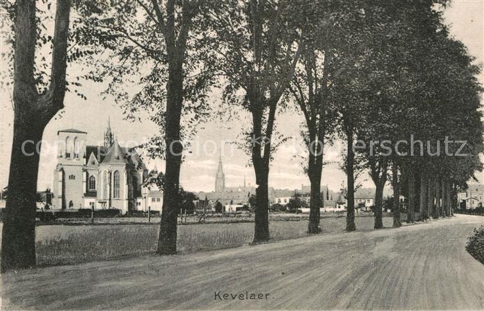 Kevelaer Ortseinfahrt Baumallee Kirche