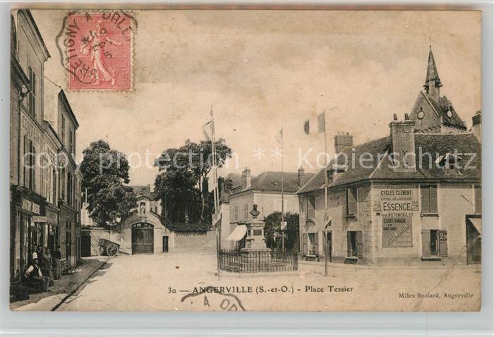 Angerville Essonne Place Tessier