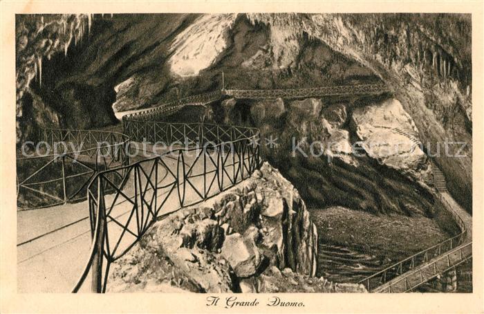 Trieste Grotte de Maniali Postumia