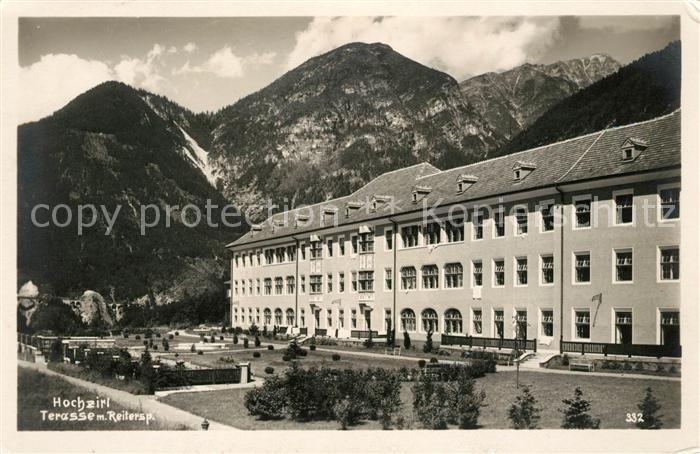 Hochzirl Zirl Terasse mit Reitersplatz