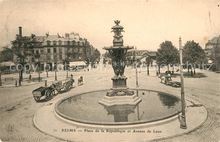 Reims Champagne Ardenne Place de la Republique et Avenue de Laon Fontaine