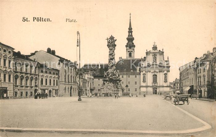St Poelten Rathausplatz Pestsaeule Kirchturm