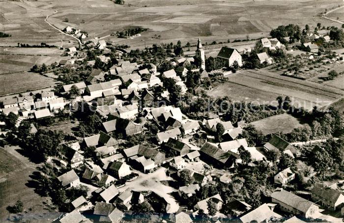 Rugendorf 600jaehriges Dorf am Fusse des Frankenwaldes Fliegeraufnahme
