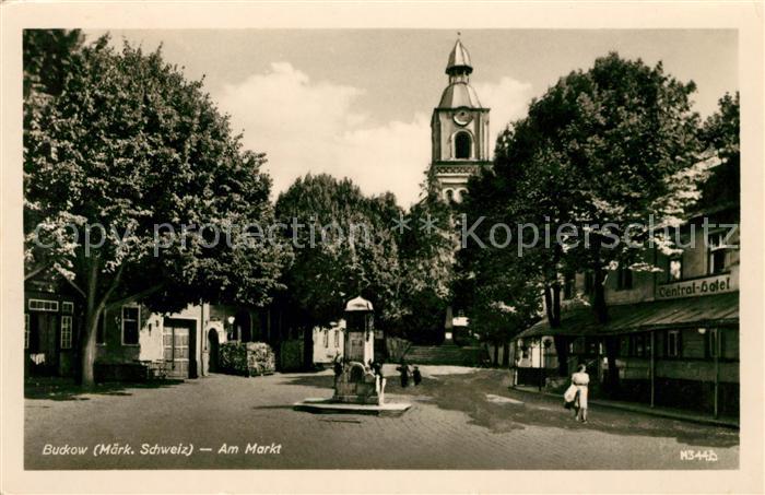 Buckow Maerkische Schweiz Partie am Markt Kirchturm