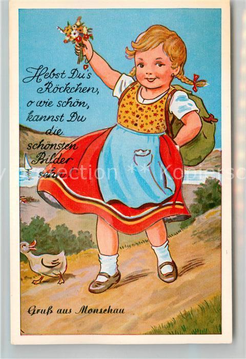 Monschau Montjoie NRW Maedchen mit Rucksack Ente