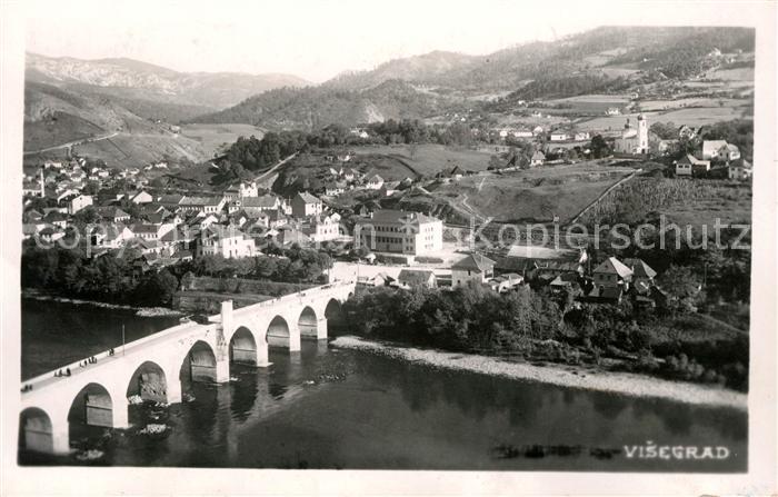 Visegrad Donau Bruecke Fliegeraufnahme