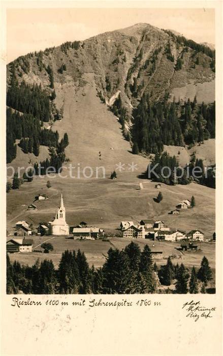 Riezlern Kleinwalsertal Vorarlberg mit Gehrenspitze