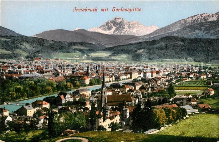 Innsbruck Stadtpanorama mit Serlesspitze