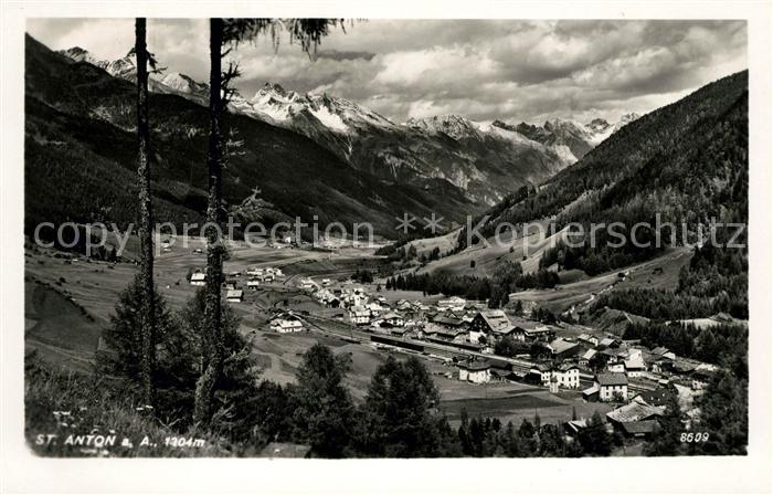 St Anton Arlberg Gesamtansicht mit Alpenpanorama