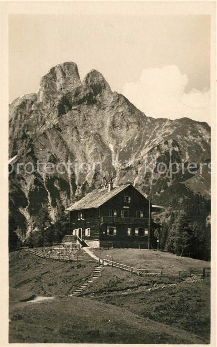 Moedlingerhuette Berghaus mit Reichenstein